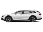 2018 Buick Regal TourX Essence