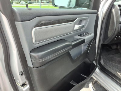 2022 RAM 1500 Big Horn Crew Cab 4x4 5'7" Box