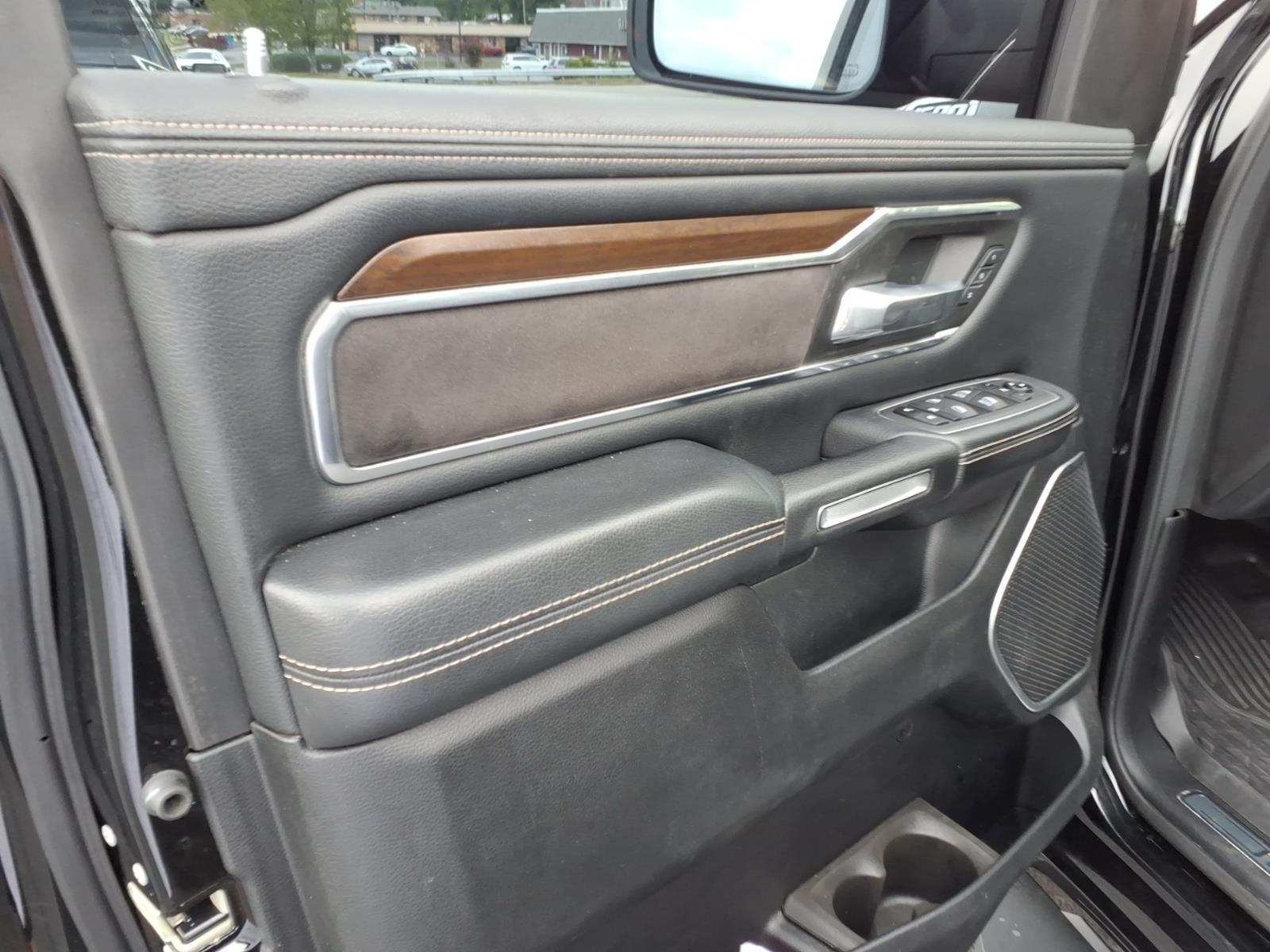 2021 RAM 1500 Laramie Crew Cab 4x4 5'7" Box