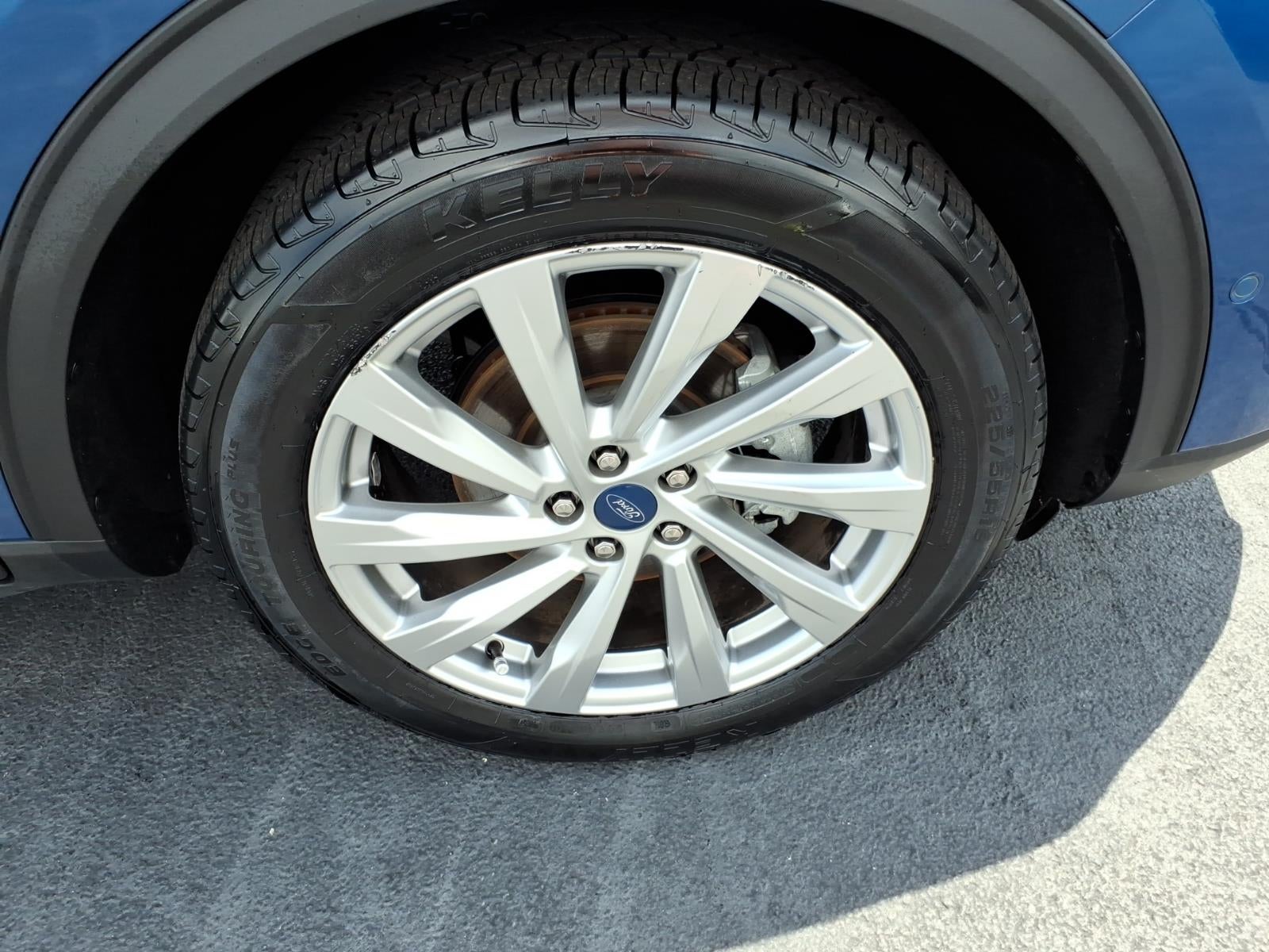 2022 Ford Escape Titanium
