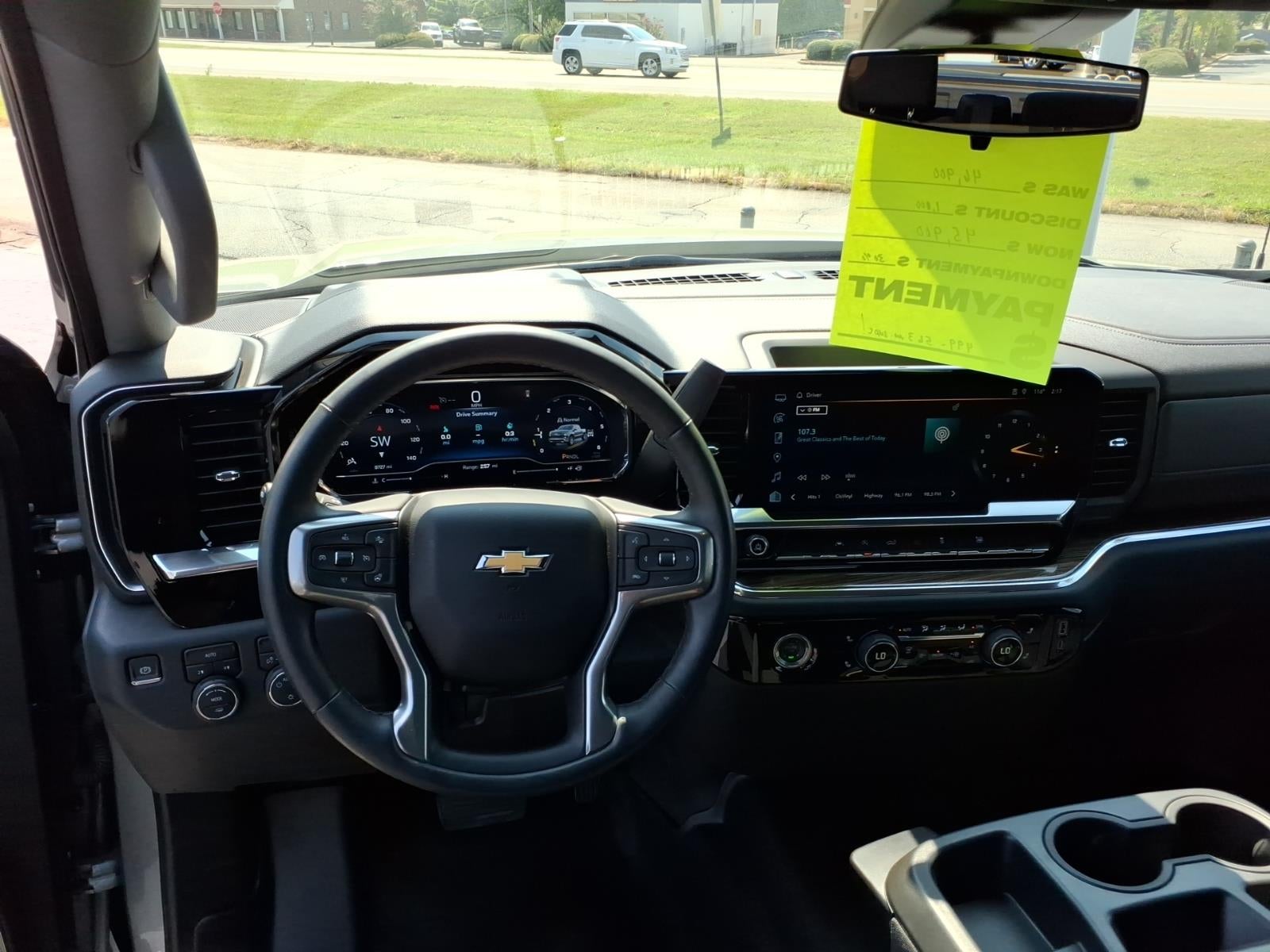 2023 Chevrolet Silverado 1500 LT