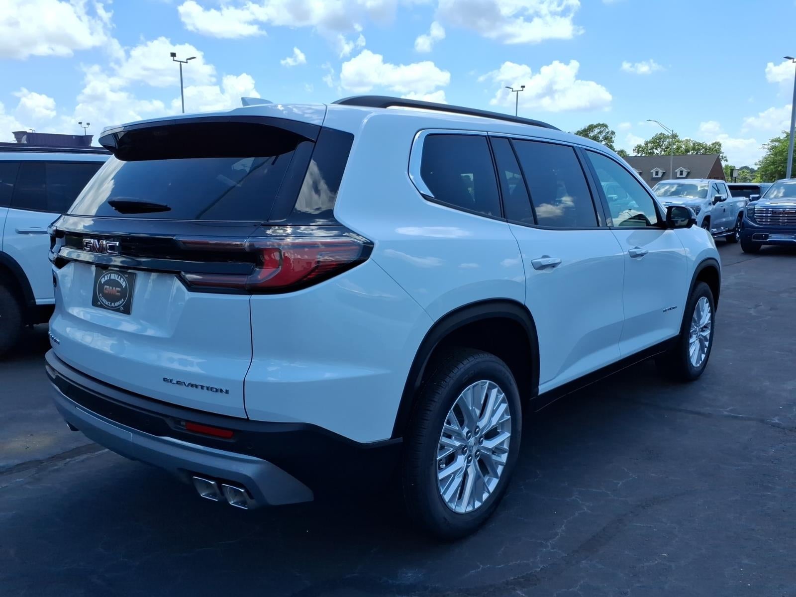 2026 GMC Acadia Elevation