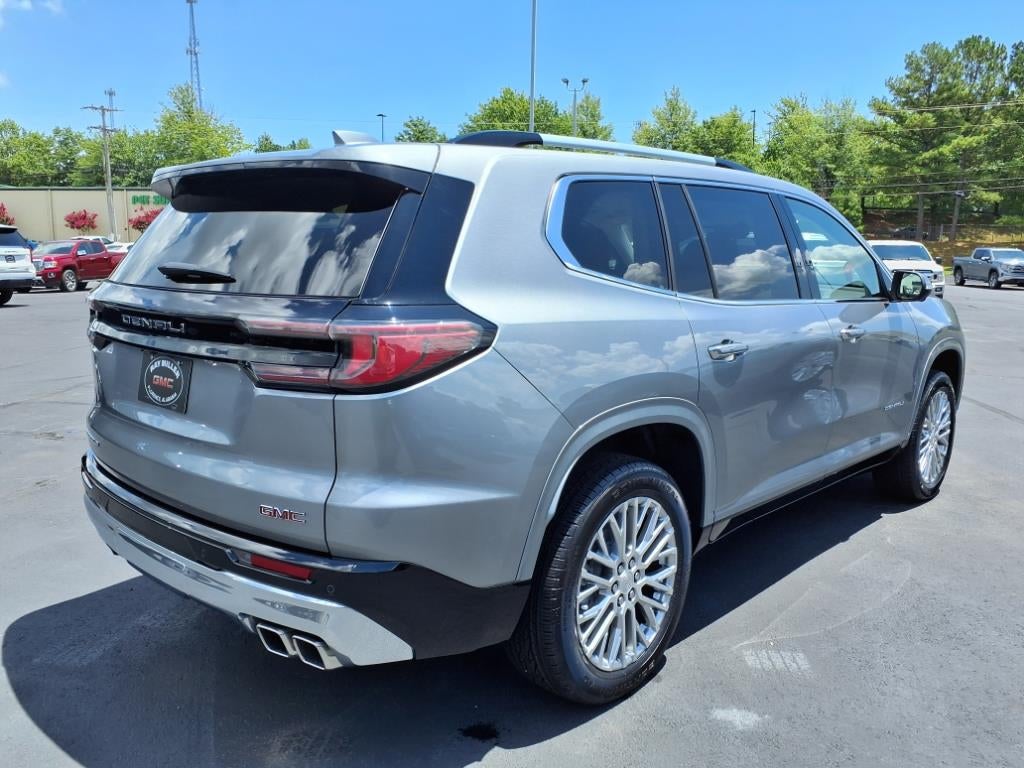 2025 GMC Acadia Denali