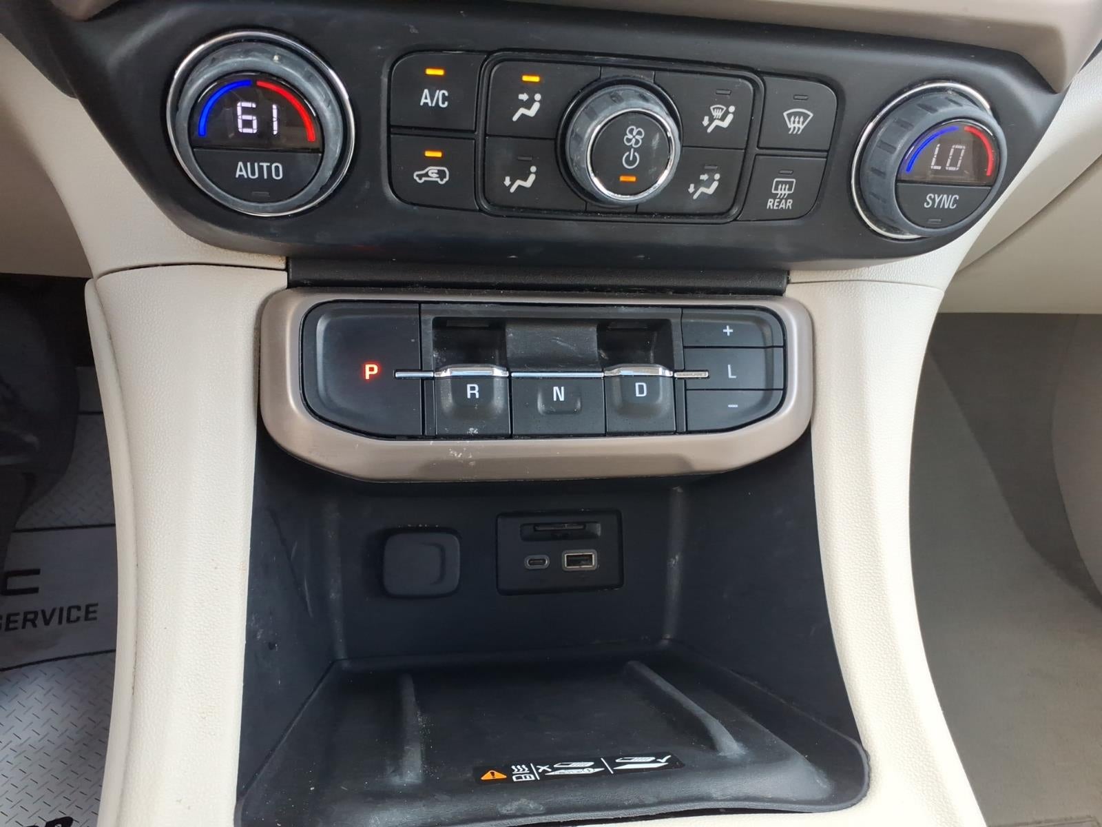 2023 GMC Acadia Denali