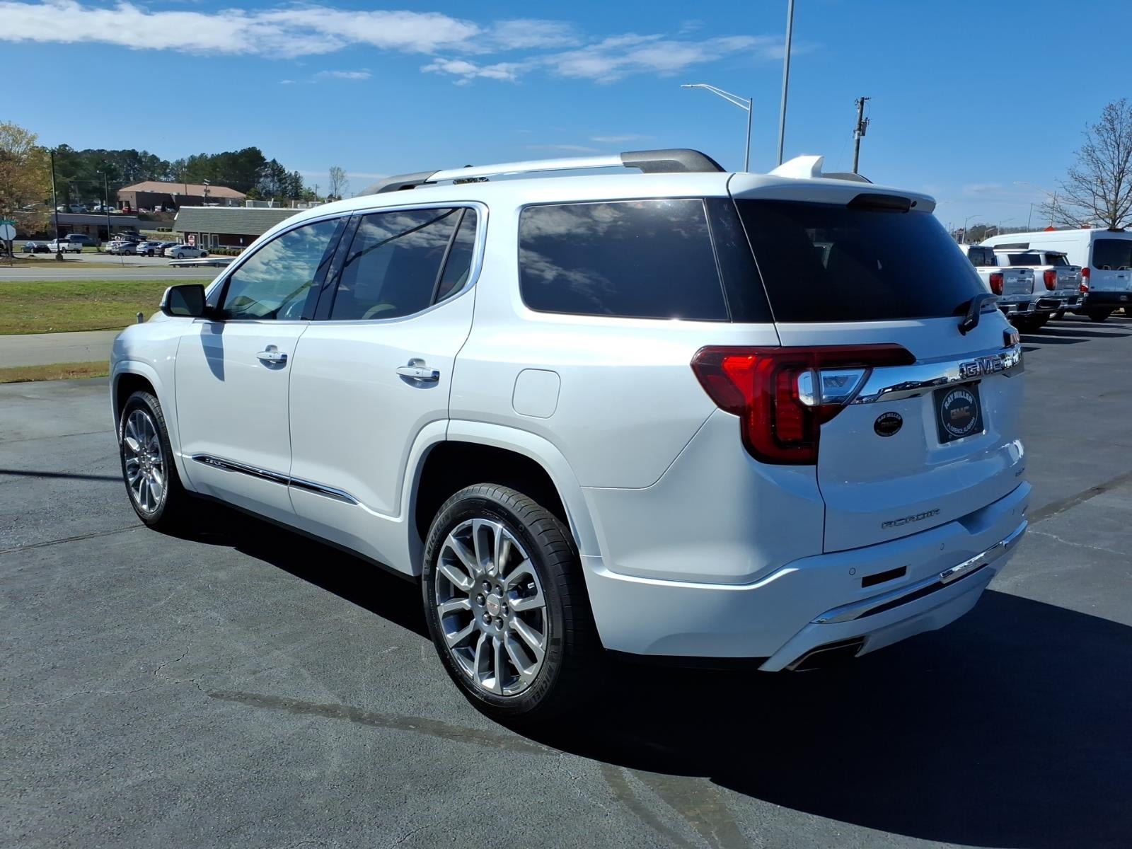 2023 GMC Acadia Denali