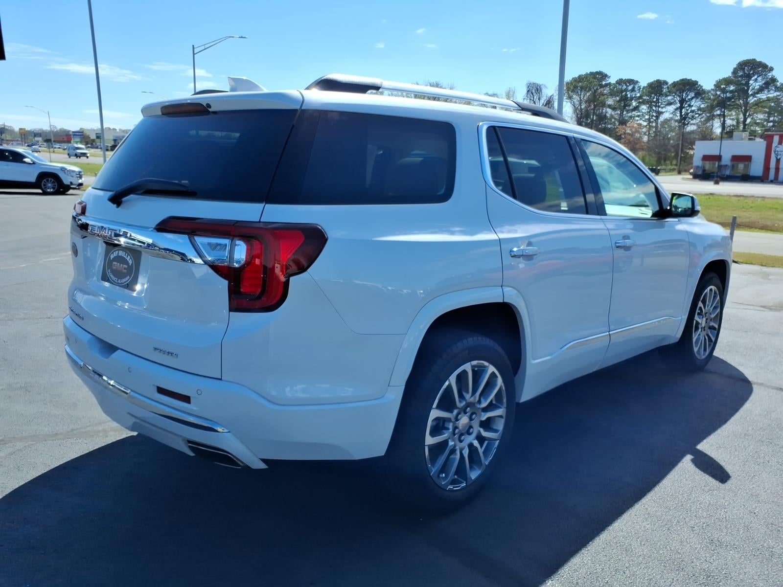 2023 GMC Acadia Denali