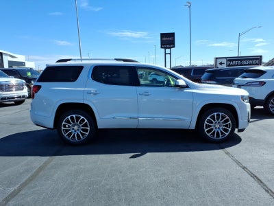 2023 GMC Acadia Denali