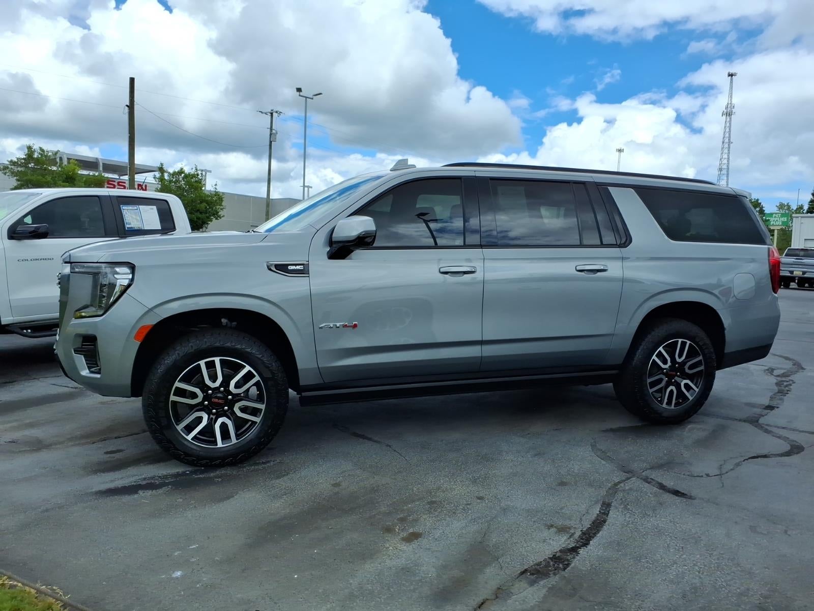 2024 GMC Yukon XL AT4