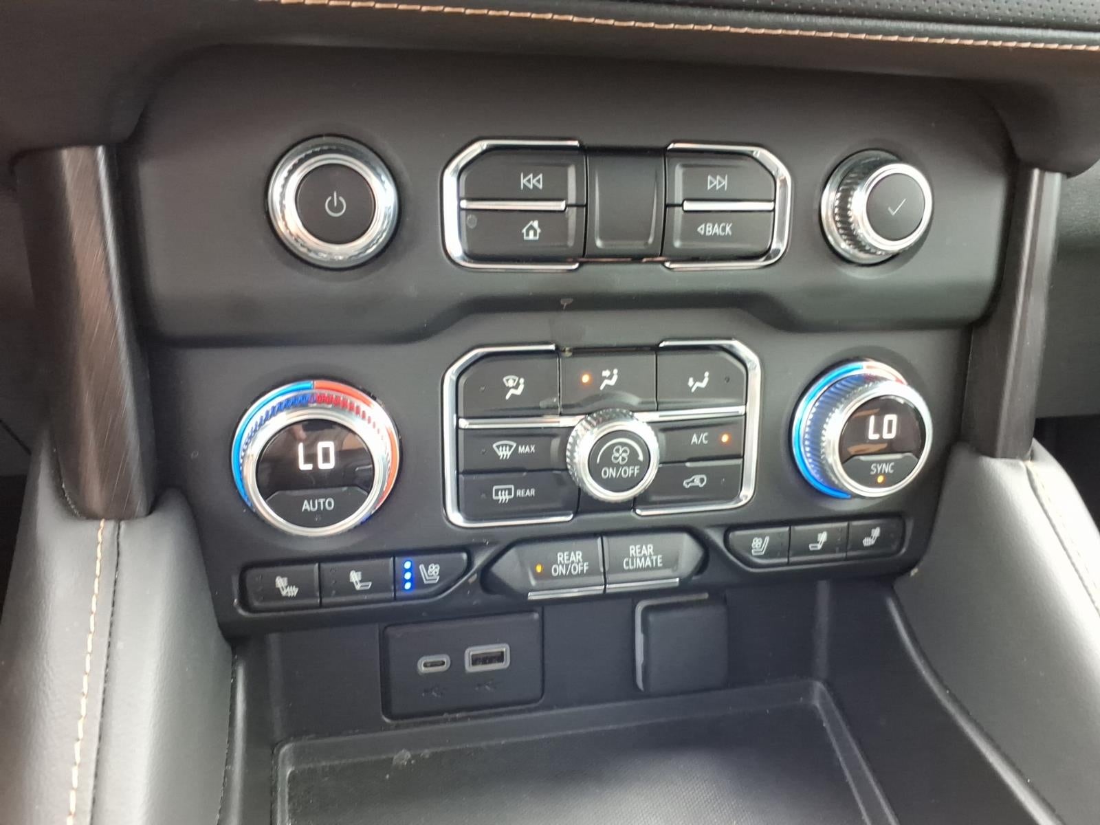 2024 GMC Yukon XL AT4