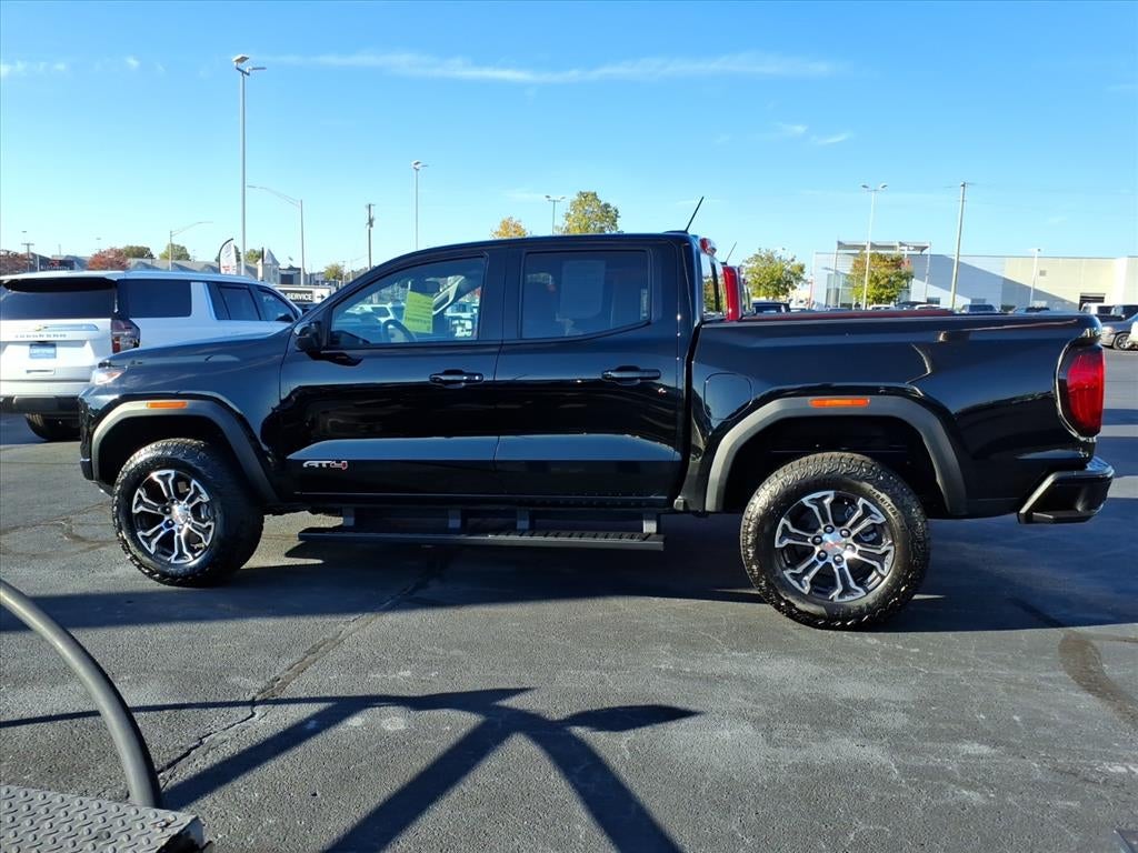 2025 GMC Canyon AT4