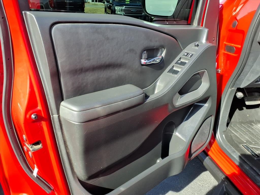 2023 Nissan Frontier SV