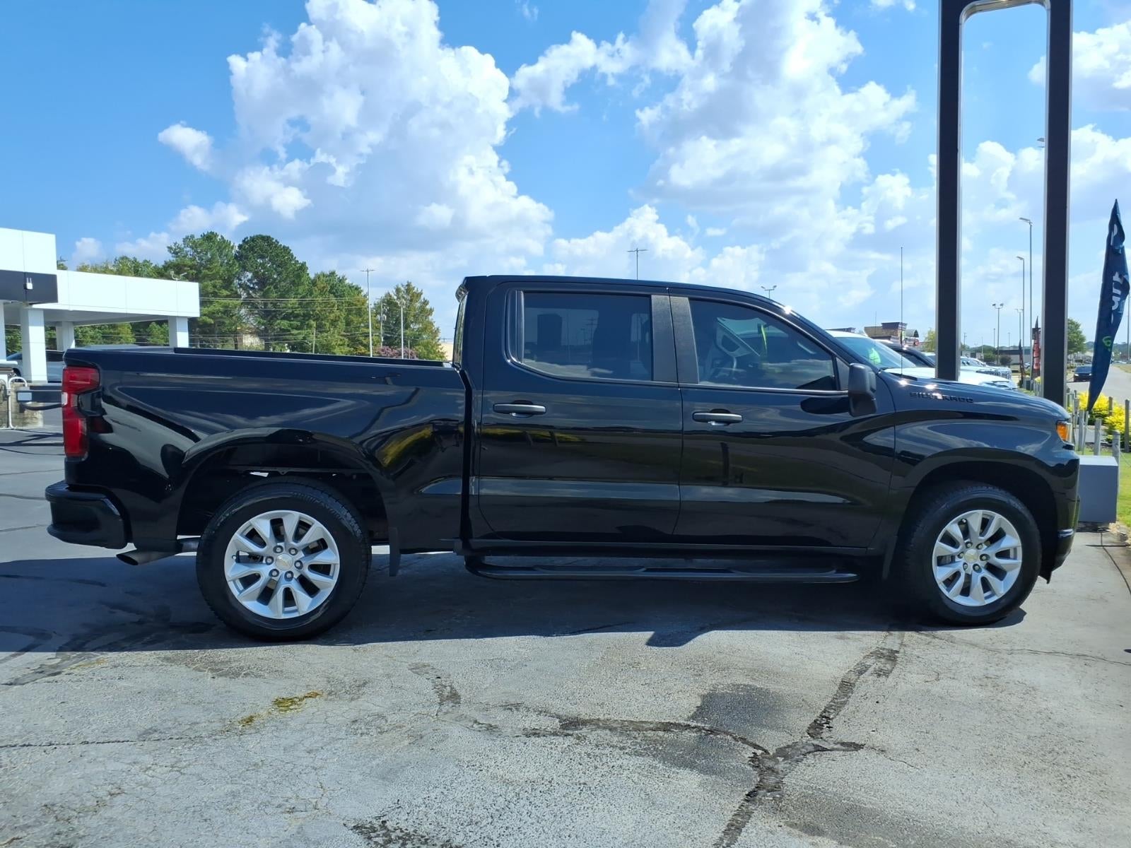 2022 Chevrolet Silverado 1500 LTD Custom