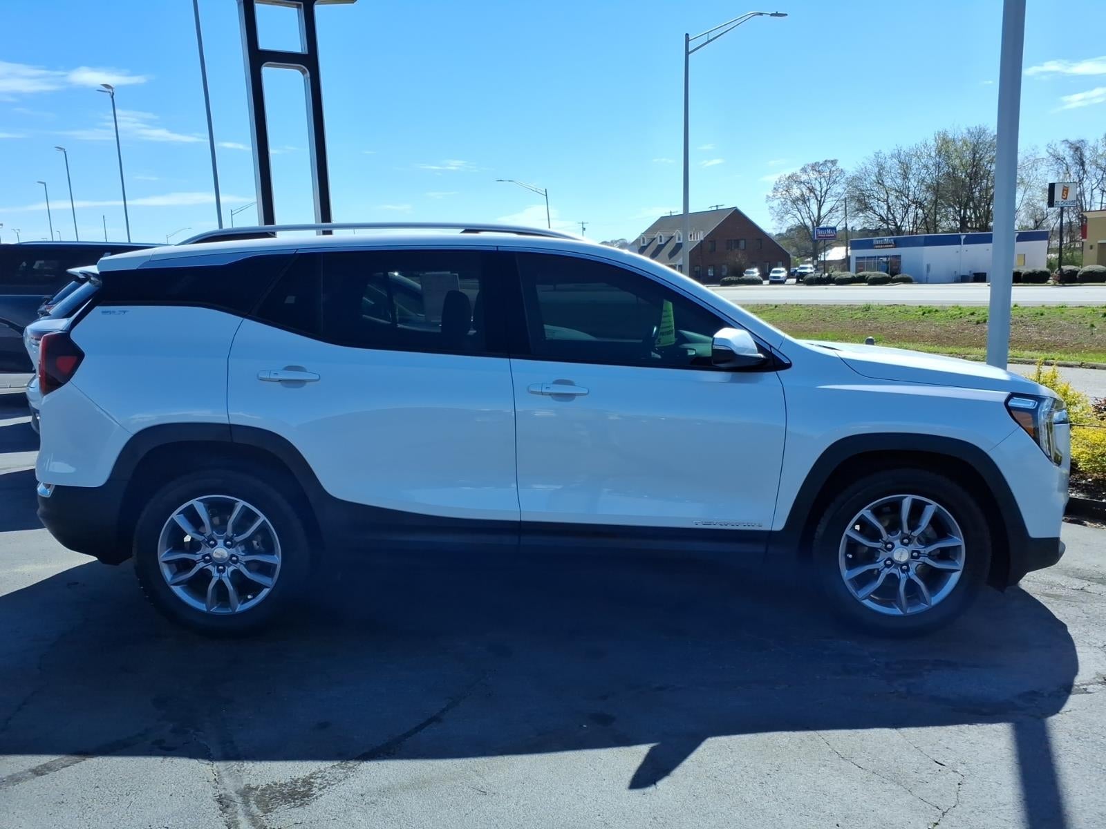 2022 GMC Terrain SLT