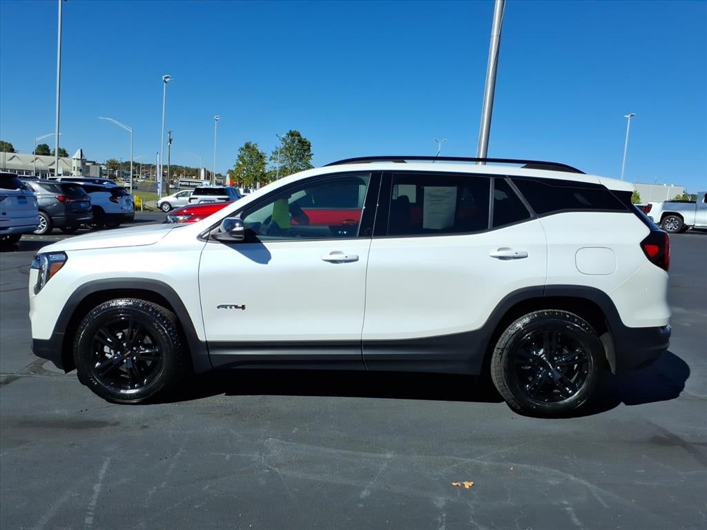 2024 GMC Terrain AT4