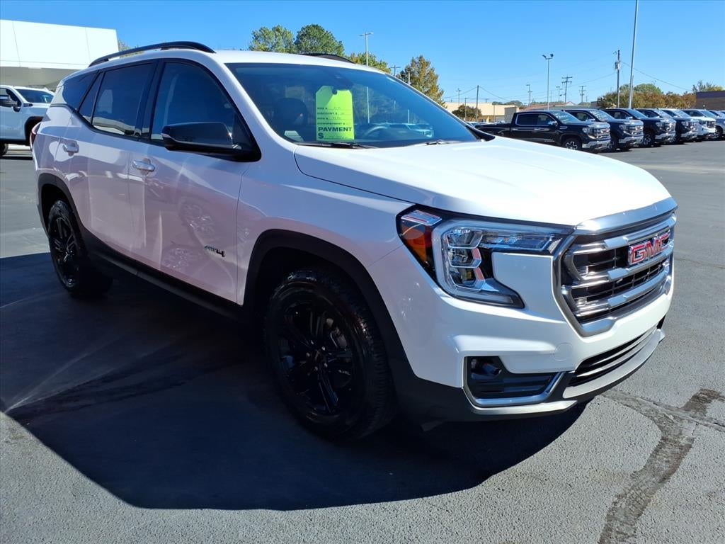 2024 GMC Terrain AT4