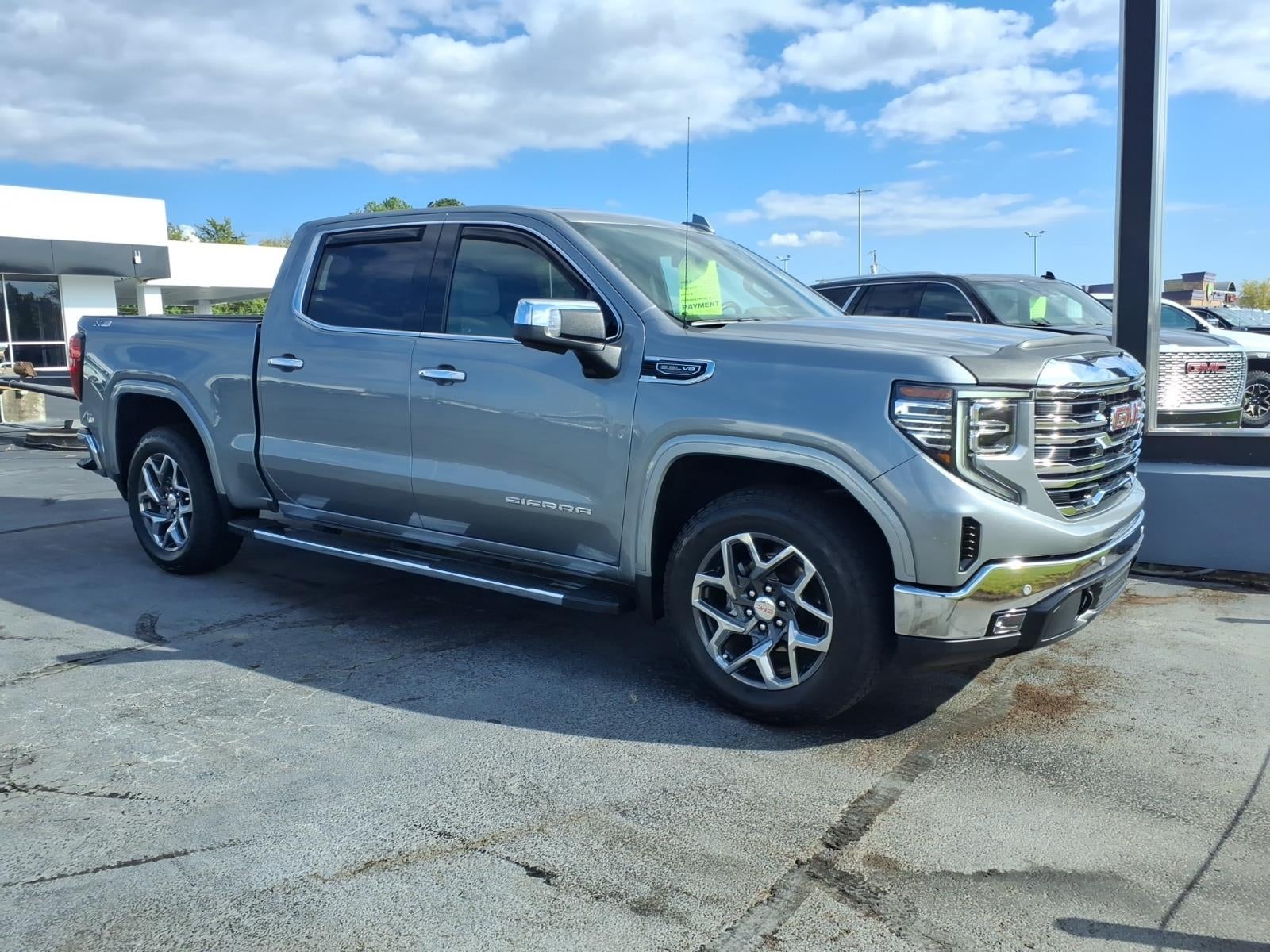 2024 GMC Sierra 1500 SLT
