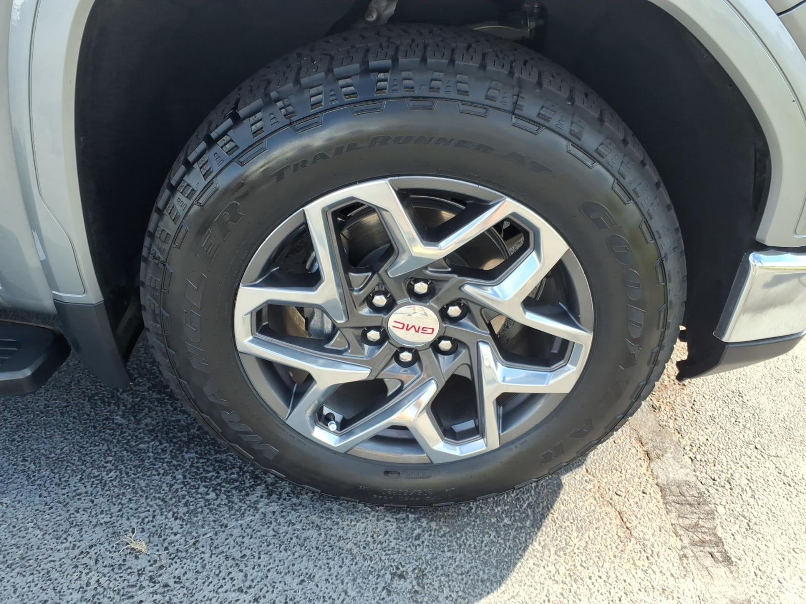 2024 GMC Sierra 1500 SLT
