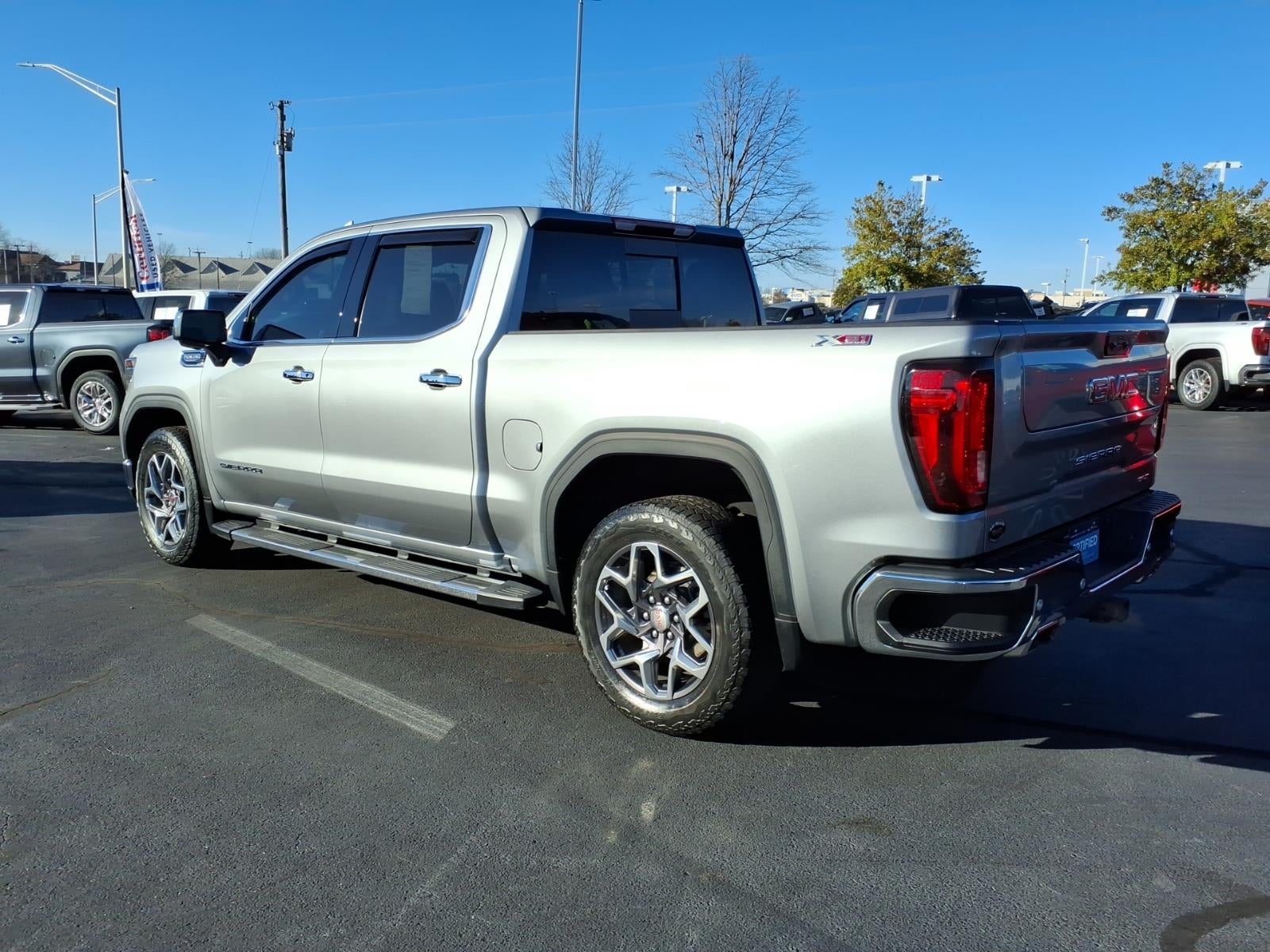 2024 GMC Sierra 1500 SLT