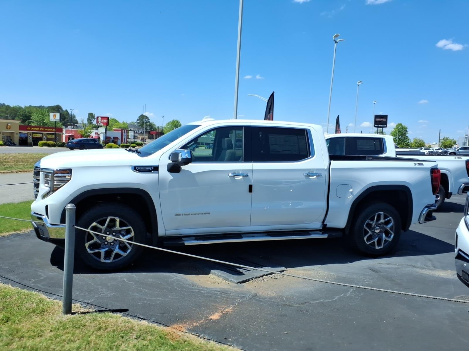 2026 GMC Sierra 1500 SLT