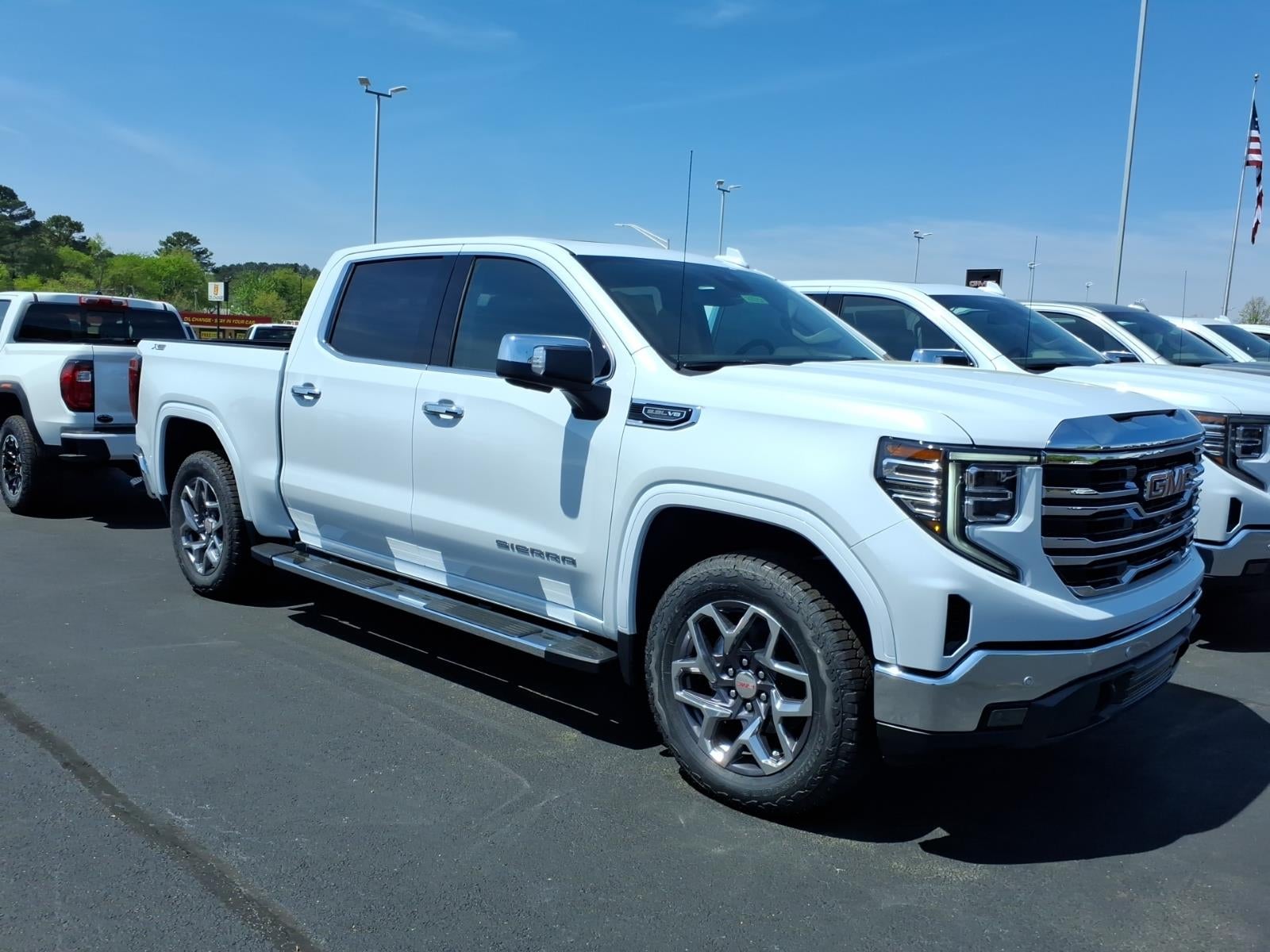 2026 GMC Sierra 1500 SLT
