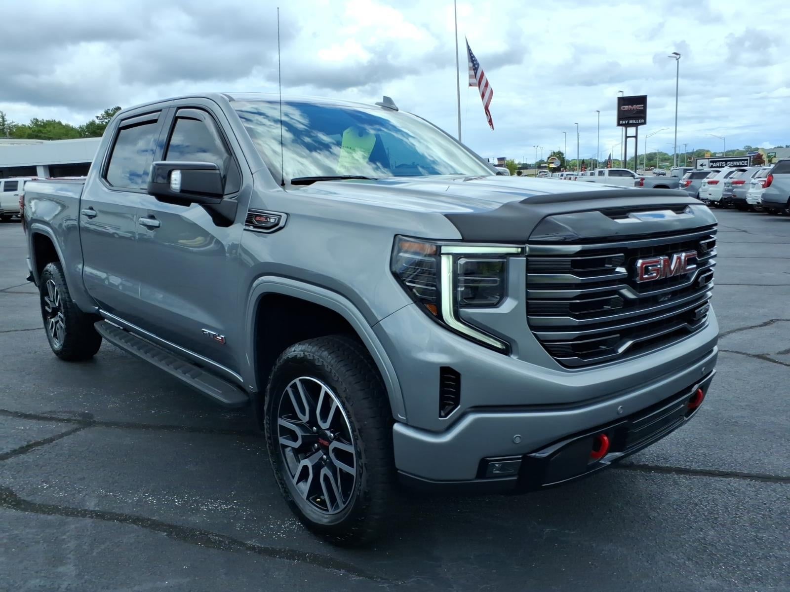 2025 GMC Sierra 1500 AT4