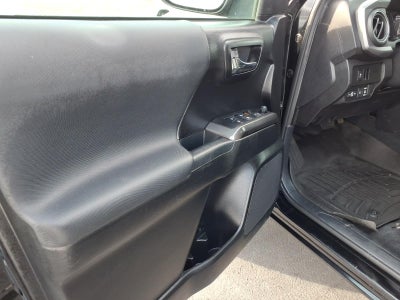 2022 Toyota Tacoma 4WD SR