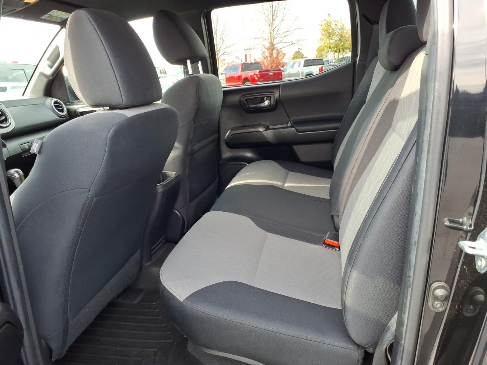 2022 Toyota Tacoma 4WD SR